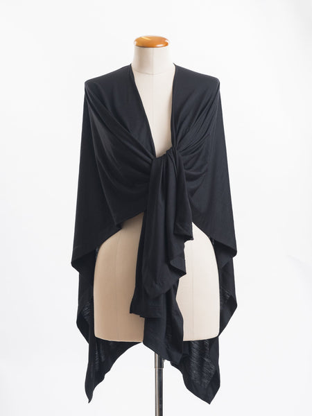 Tie the beautiful Muse Bamboo Wrap into place several ways to achieve different looks.