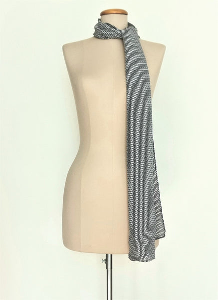Vintage Daisy Silk Scarf